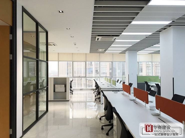 如何打造高大上的複式辦公室裝修，這些關鍵因素不能少